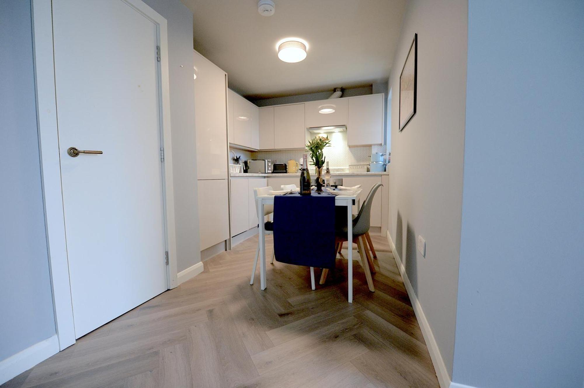 2 Bed Terraced Flat Piccadilly Line Daire Londra Dış mekan fotoğraf
