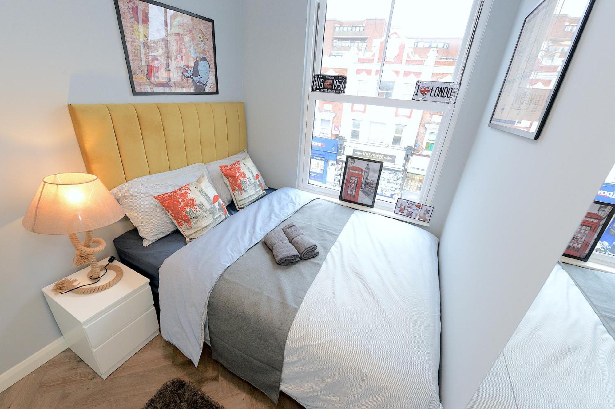 2 Bed Terraced Flat Piccadilly Line Daire Londra Dış mekan fotoğraf